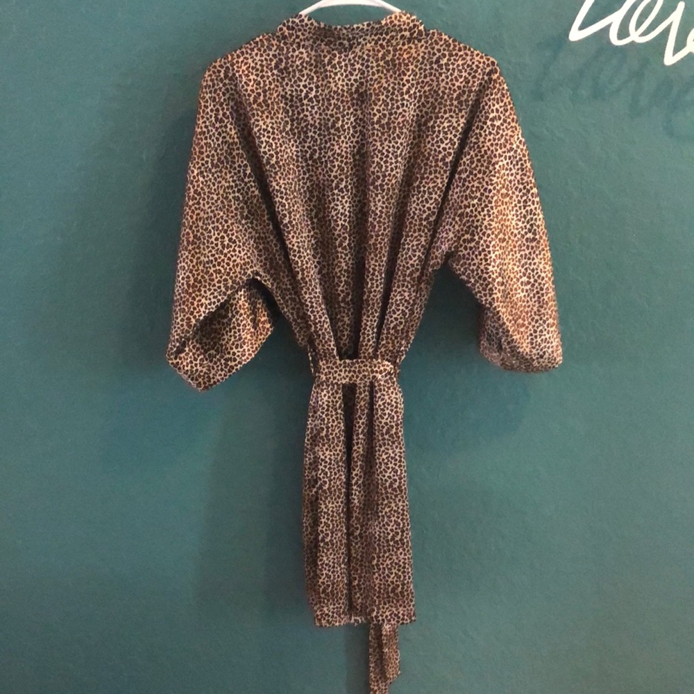 Cheetah Silk Robe - Picture 2 of 2